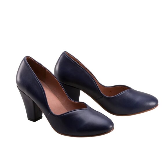 American Duchess Marilyn 1940s Pumps navy blue size 8.5 vintage style leather - Picture 1 of 12